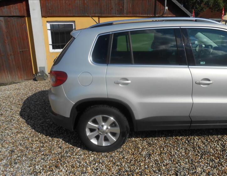 Volkswagen Tiguan 5