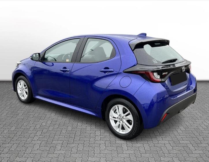 Toyota Yaris 6