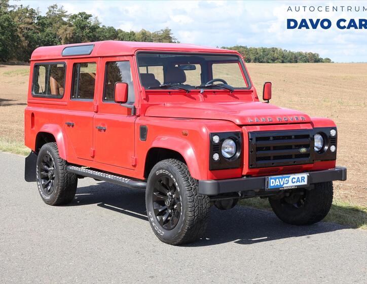 Land Rover Defender 1