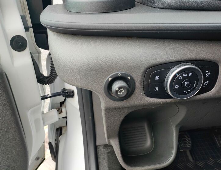 Ford Transit 14