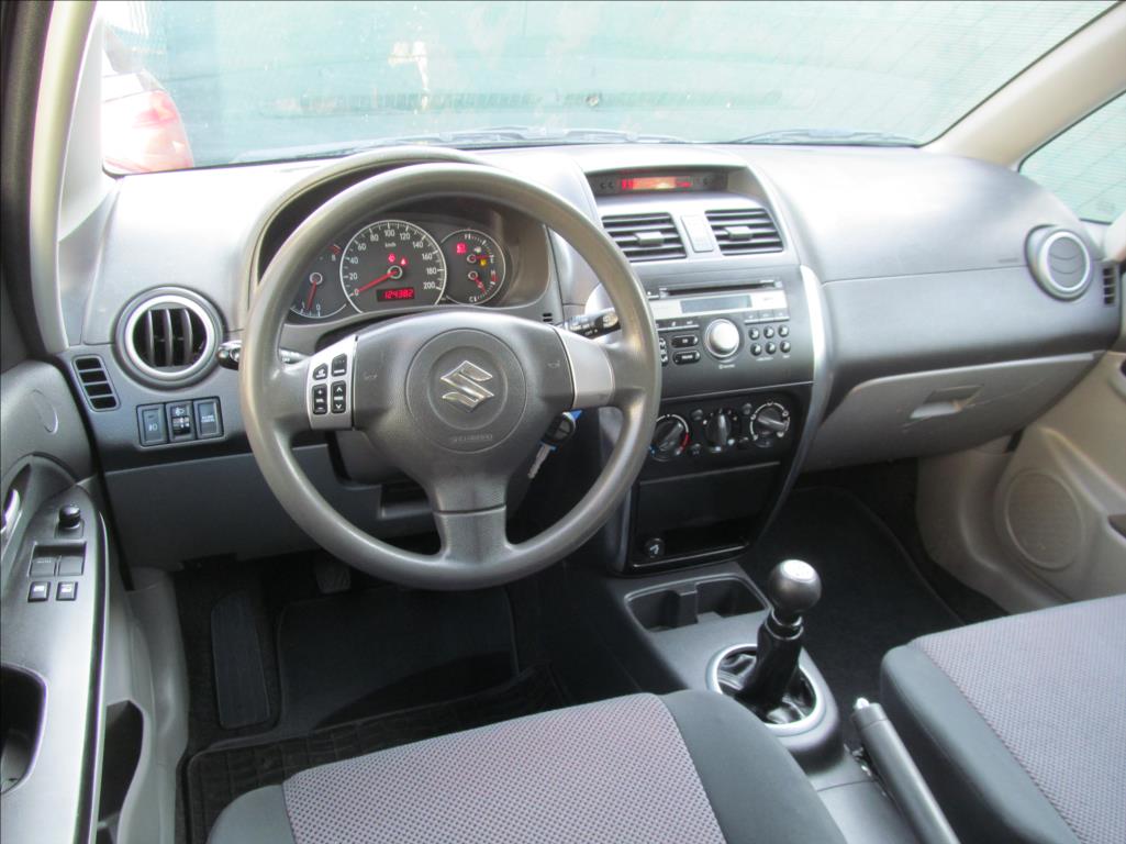 Suzuki SX4