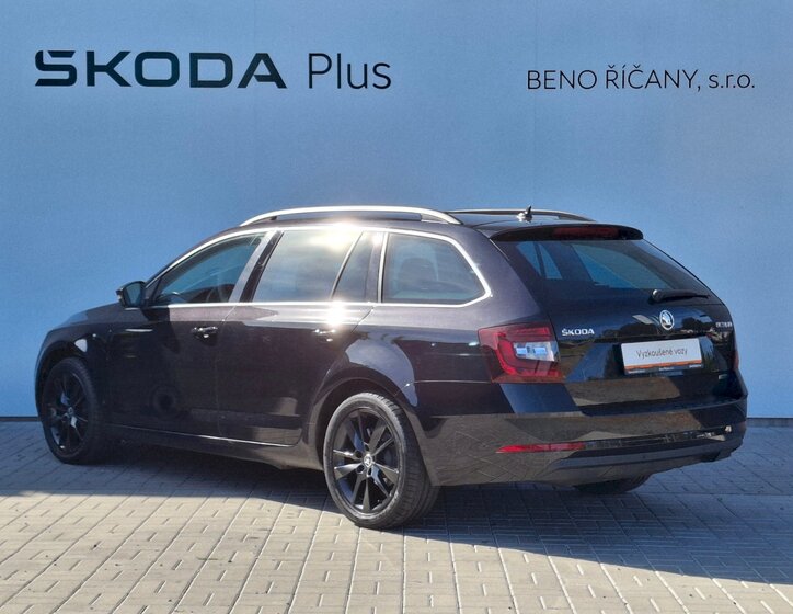 Škoda Octavia 12