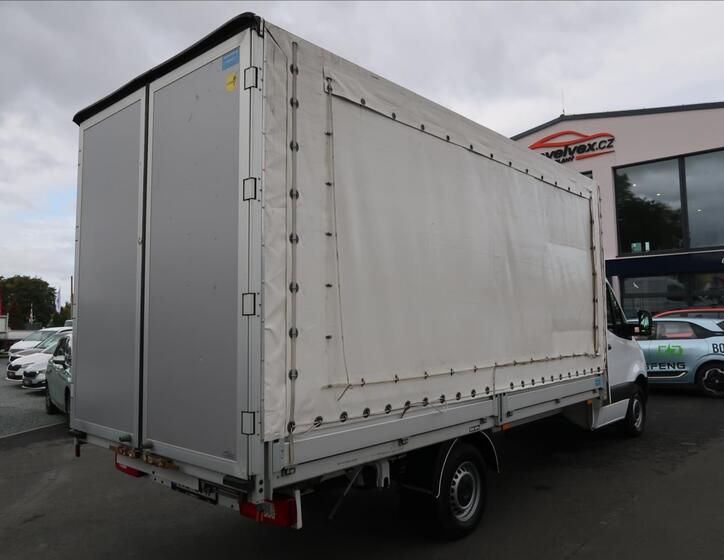 Mercedes-Benz Sprinter 3
