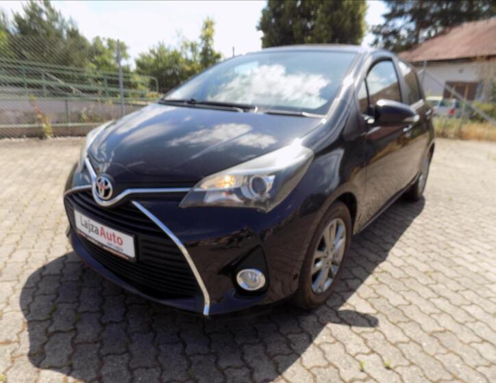 Toyota Yaris 1
