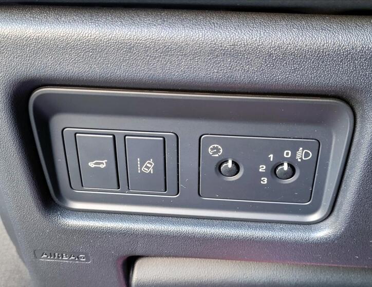 Land Rover Discovery Sport 38