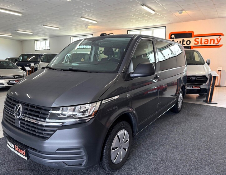 Volkswagen Caravelle 1