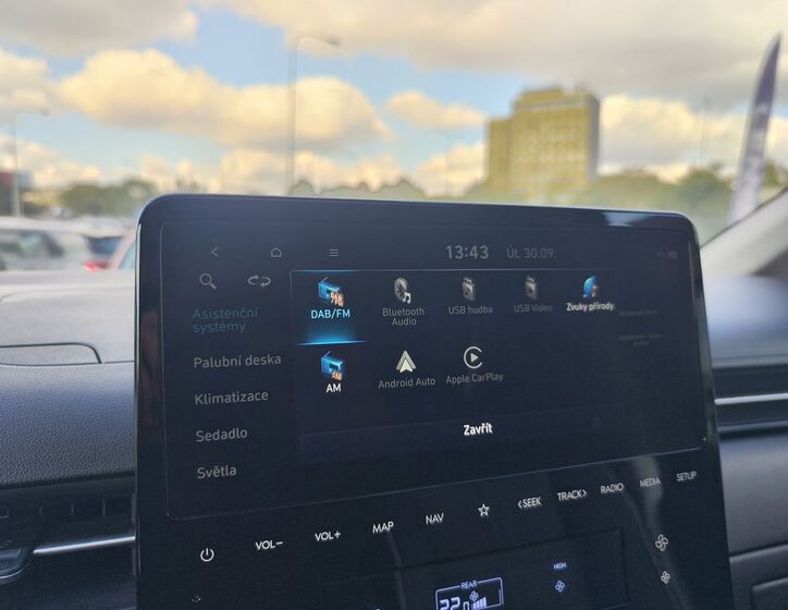 Hyundai Staria 25