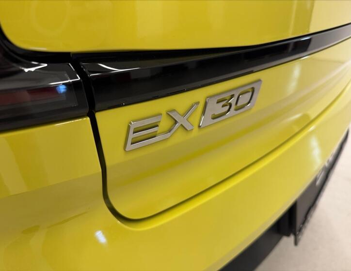 Volvo EX30 15
