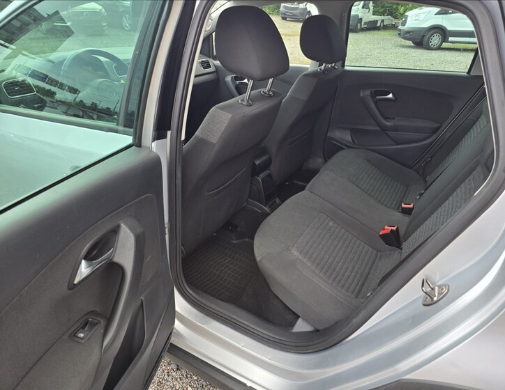 Volkswagen Polo 11