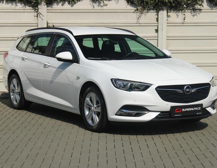 Opel Insignia 1