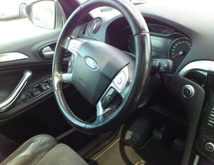 Ford Galaxy 20
