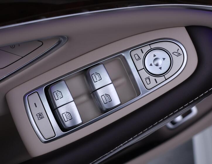 Mercedes-Benz Třídy S 18