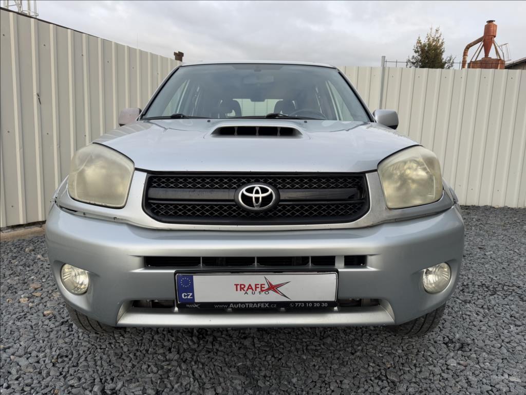 Toyota RAV4 2