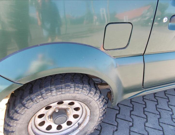 Suzuki Jimny 10