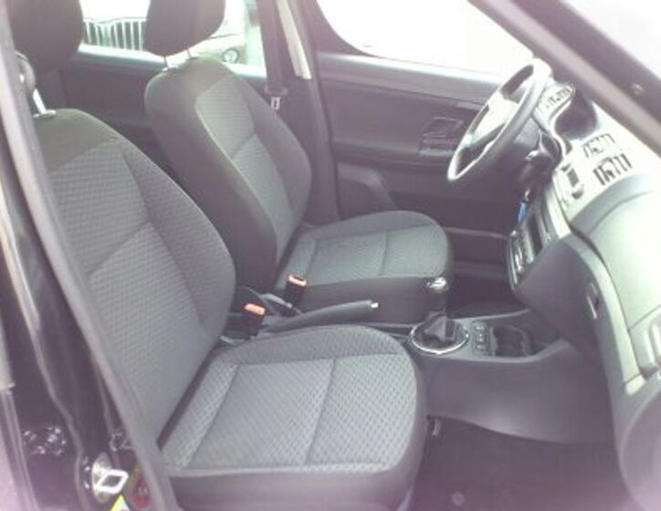 Škoda Roomster 24