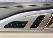 BMW Řada 8 28