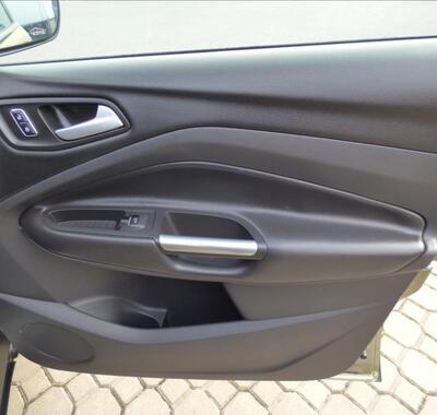 Ford Kuga 42