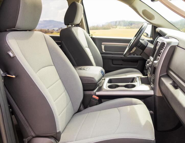 Dodge RAM 12