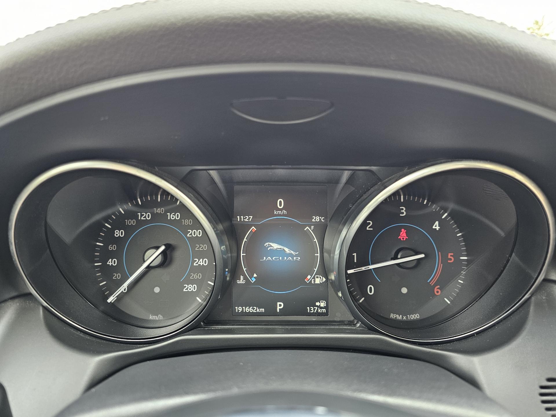 Jaguar XF