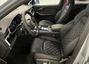 Audi SQ7 23