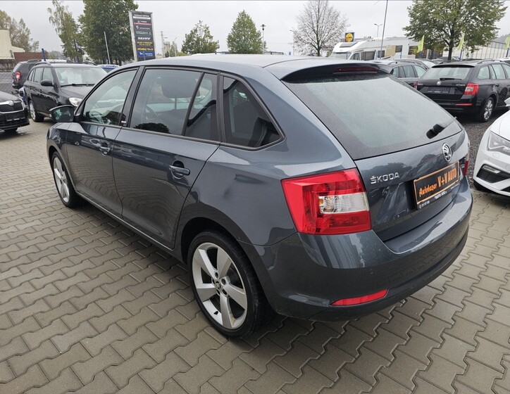 Škoda Rapid 8
