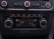 Volkswagen Golf 24
