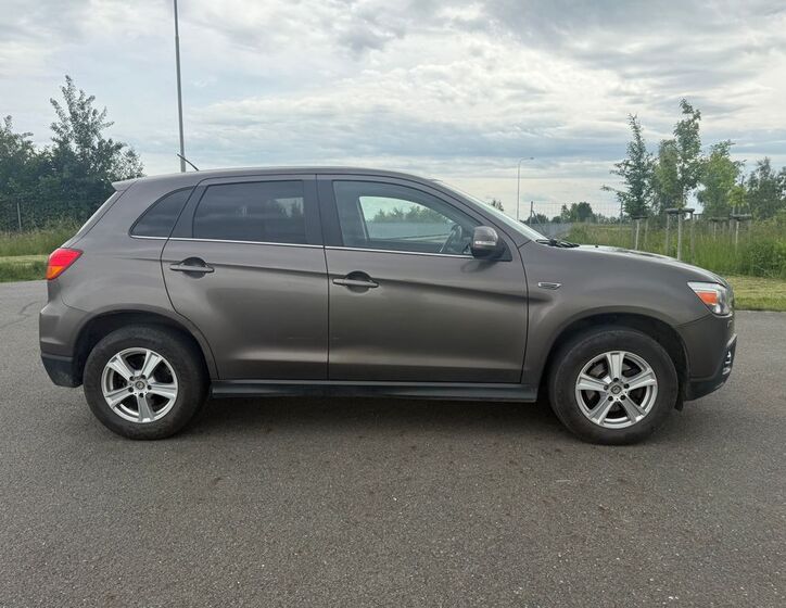 Mitsubishi ASX 6