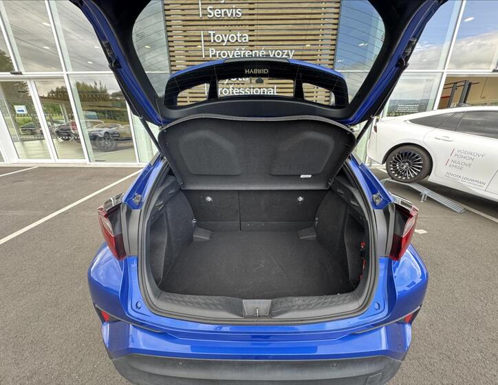 Toyota C-HR 12