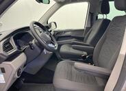 Volkswagen Caravelle 8