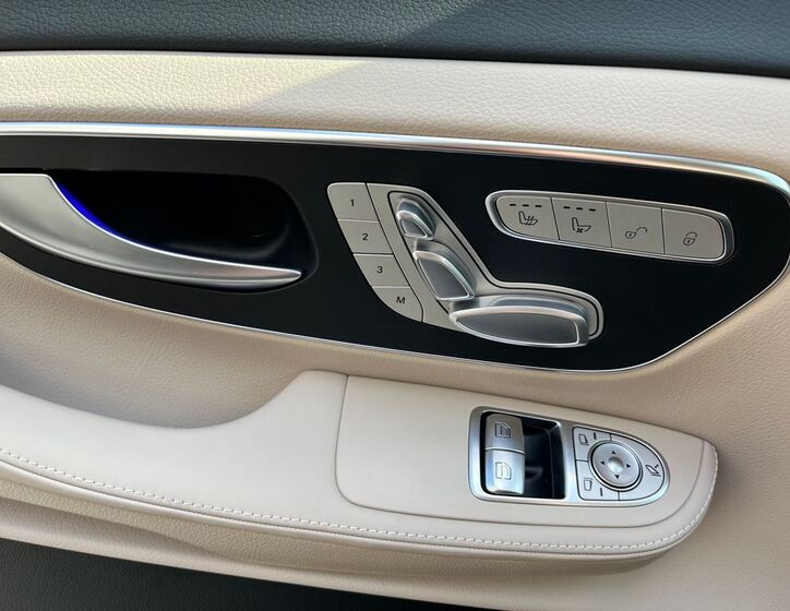 Mercedes-Benz Třídy V 7