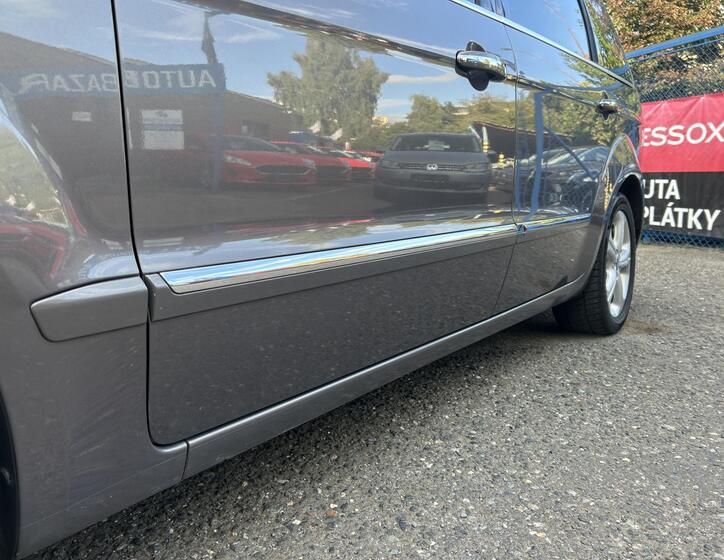 Ford Galaxy 24