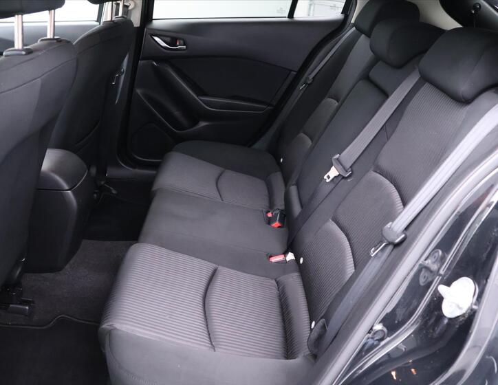 Mazda 3 15