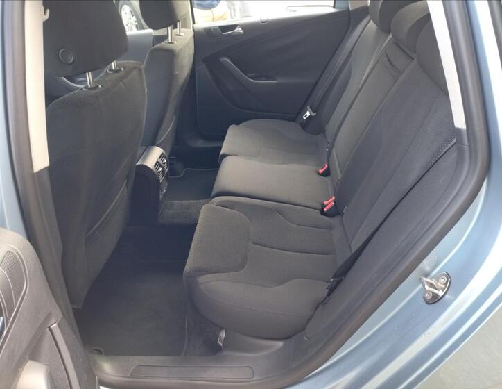 Volkswagen Passat 12