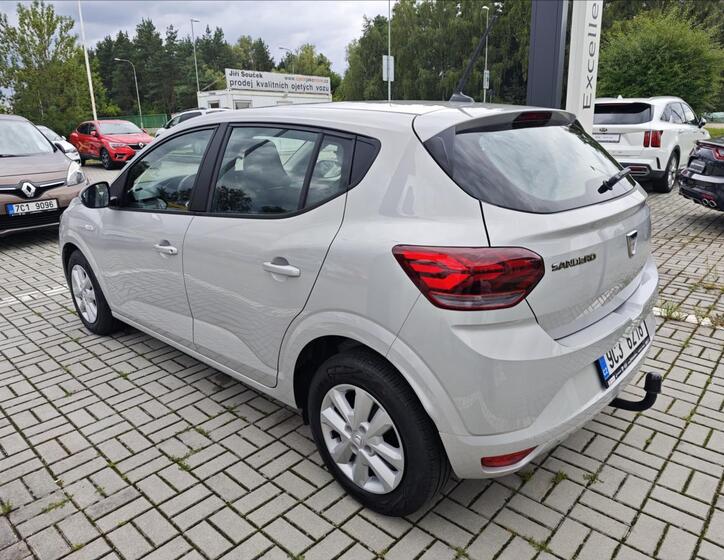 Dacia Sandero 4