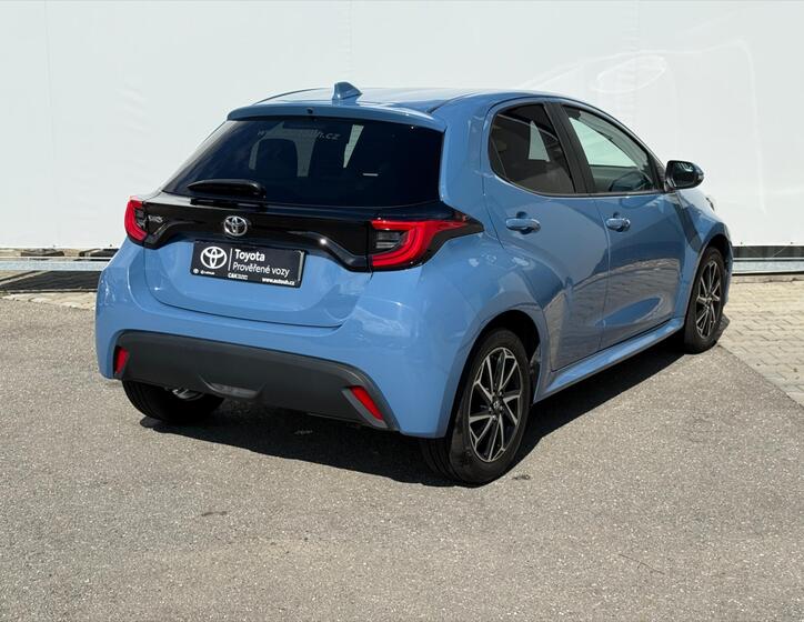 Toyota Yaris 6