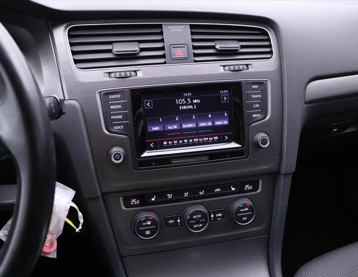 Volkswagen Golf 18