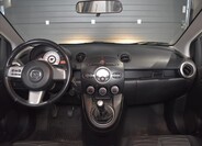 Mazda 2 11