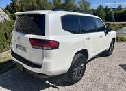 Toyota Land Cruiser 8