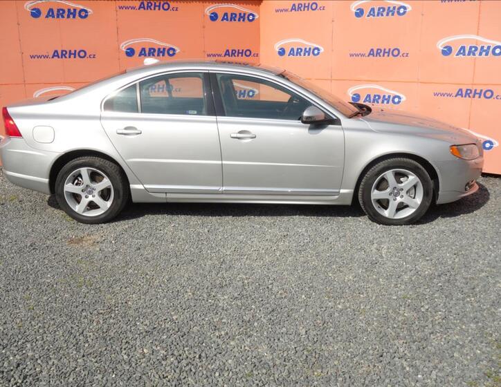 Volvo S80 8