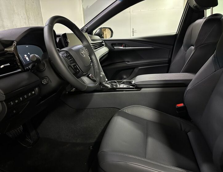 Toyota Camry 9