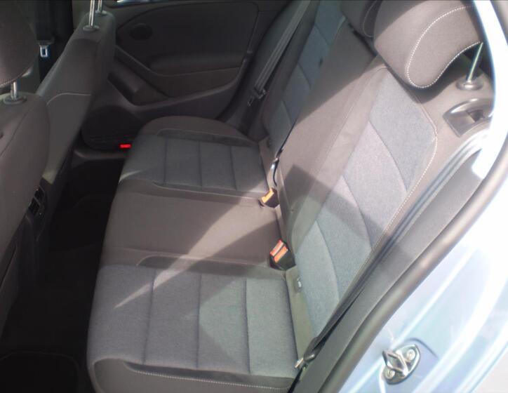 Volkswagen Golf 13