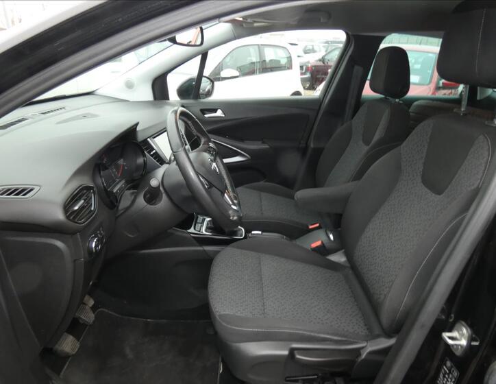 Opel Crossland 8