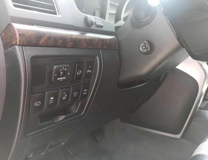 Toyota Land Cruiser 24