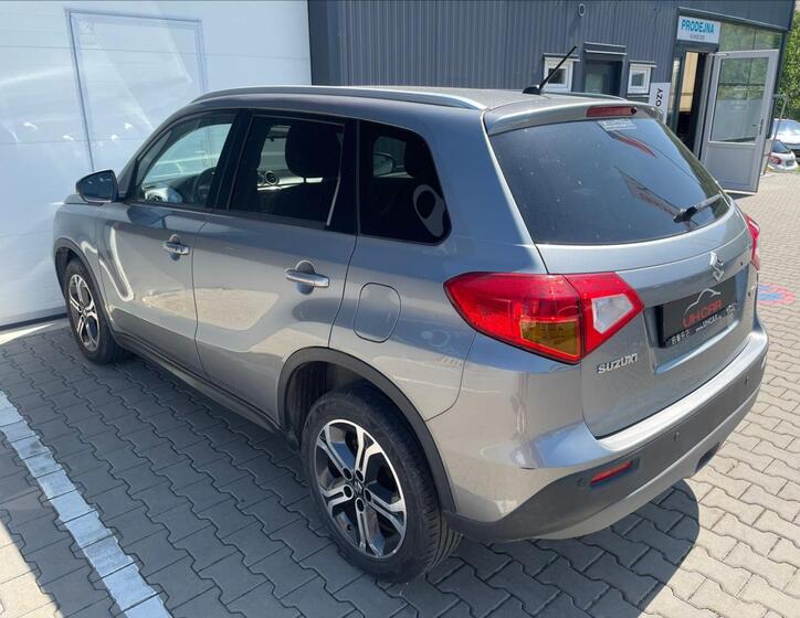 Suzuki Vitara 8