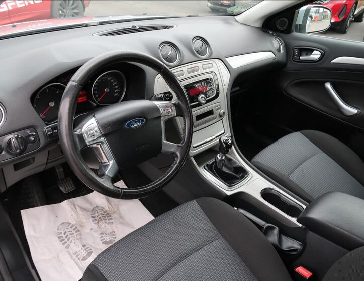 Ford Mondeo 9