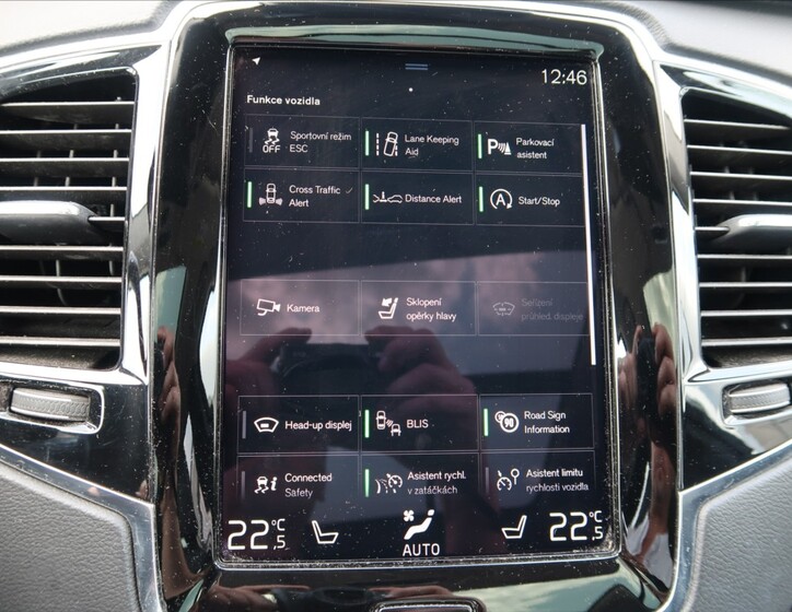 Volvo XC90 22