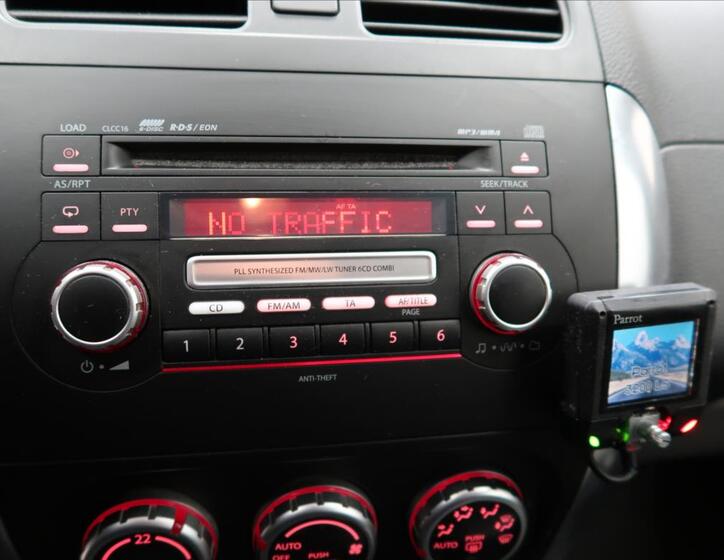 Suzuki SX4 16
