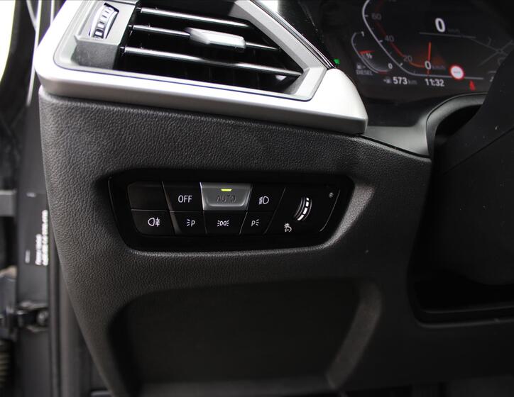 BMW Řada 3 28