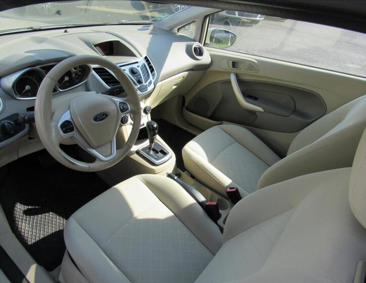 Ford Fiesta 9