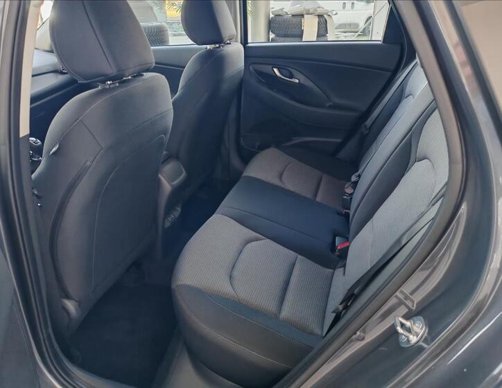 Hyundai i30 8